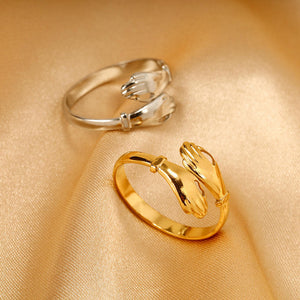 Simply Plated 18k Gold Hands Embrace Women Ring Stainless Steel Open Ring Jewelry