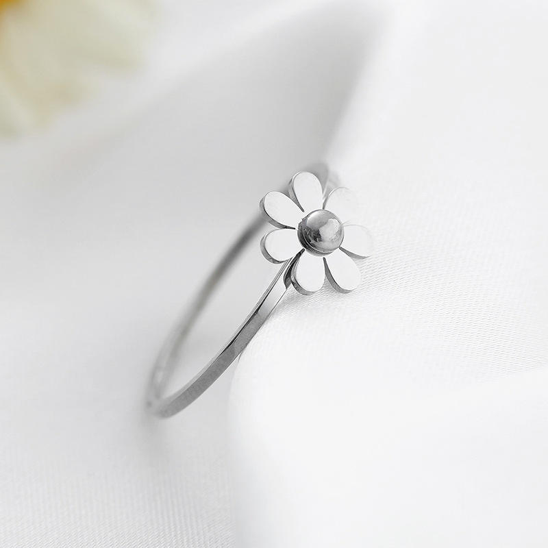 Simple Women Sunflower Petal Stainless Steel Ring Rose Gold Couple Jewelry
