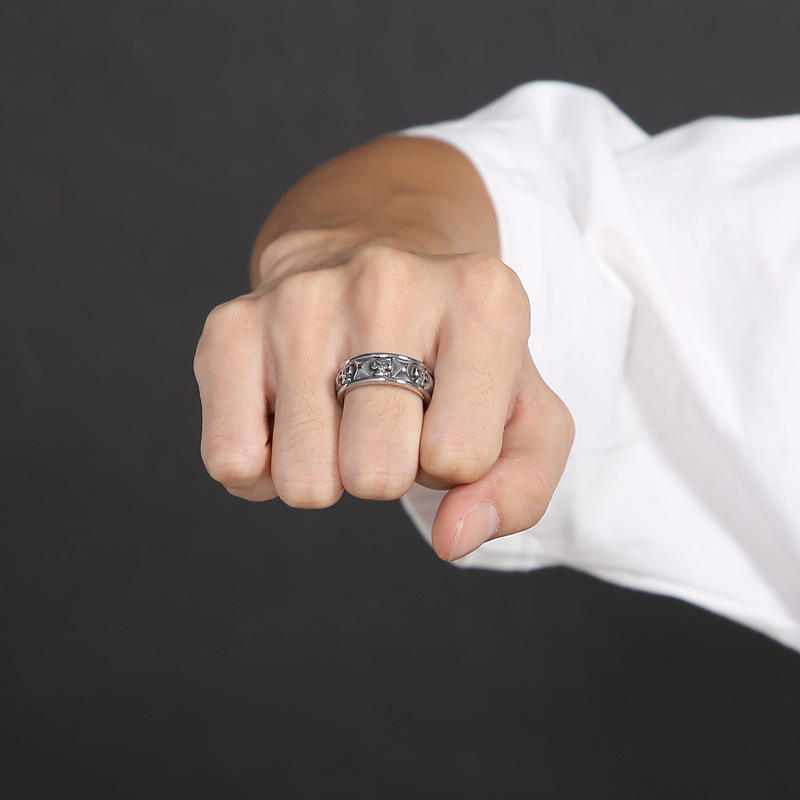 Wholesale Personality Finger Ring Fashion Jewelry Vintage Skull Head Viking Stainless Steel Ring for Men Gifts